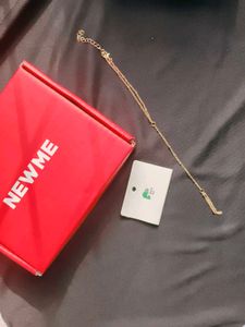 NEWME Golden minimalist Bracelet