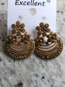 Elegant Gold-Tone Drop Earrings