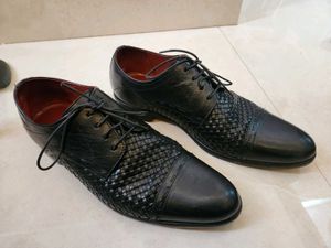 MEN&#39;S WOVEN LEATHER SHOES