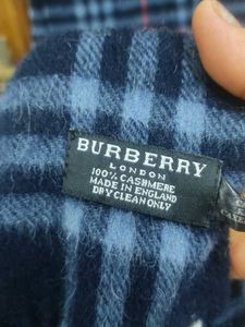Burberry Classic Plaid muffler