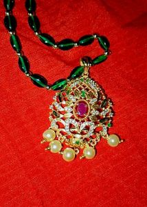 Emerald &amp; Gold Tone Necklace