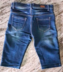 A Short Jeans till knees For Girls