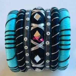 Blue Black Bangles 💙🖤