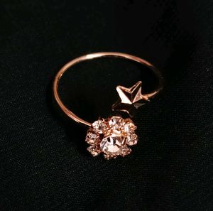 Sparkling Flower Ring