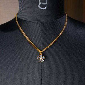 Flower Pendant Necklace