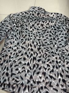 Olivia Lauren Printed Shirted