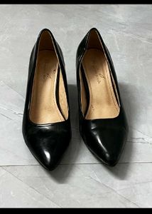 Black Pointed Toe Heels