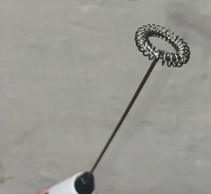 Bevzilla New Mini Handheld Milk/Coffee Frother