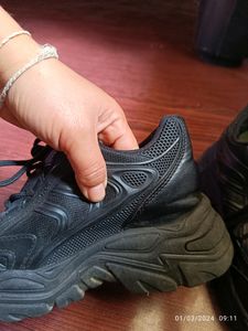 Black Shoes