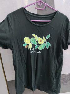 Black avocado Tshirt