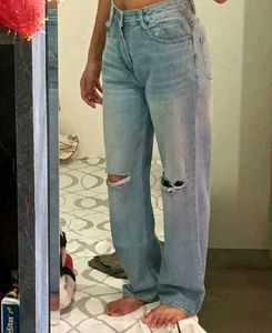 Ripped Jeans - Stylish Denim