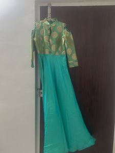 Elegant Green Ethnic Gown