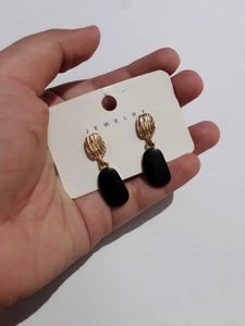 Korean cool Heart &amp; Pearl Earrings - Brand New 🌟