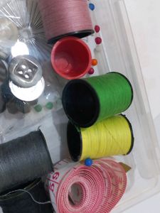 Needle And Thread Set