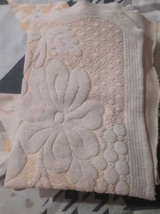 Floral Cream Hand Towel