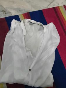 H&amp;M. White Wrap Top