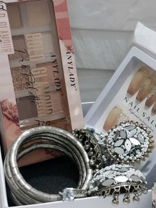 Desi Hamper