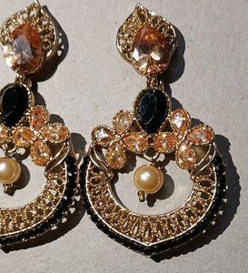 ⚜️Golden Jhumka⚜️(Earrings)