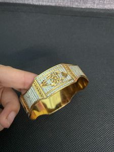 Elegant Bangle Bracelet