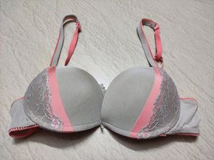 Unused New Bra 32B