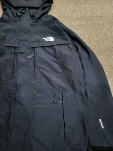 Northeface windcheater
