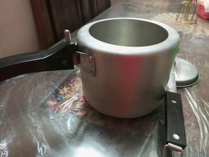 MILTON Pressure Cooker 3 Litre