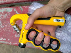 Hand Grip Strengthener - Yellow/Black