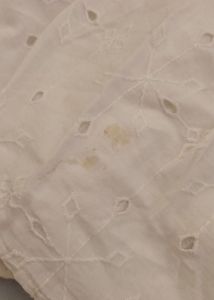 Zara chikan shirt mild defect