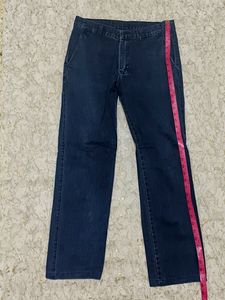 KMC Jeans Size 32 B185
