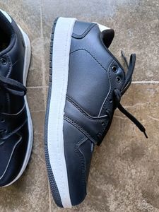 Mid-Top Round-Toe Casual Shoes 👟