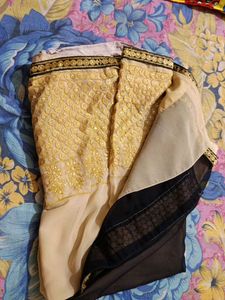 Elegant Saree With Blouse