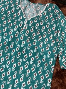 Green Diamond Print Tunic