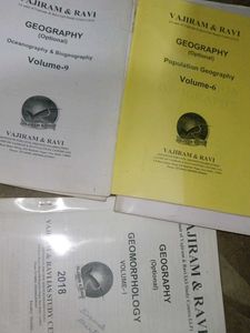 Vajiram &amp; Ravi Geography Vol. 1