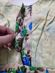 Beautiful Green Saree With Stitched Blouse