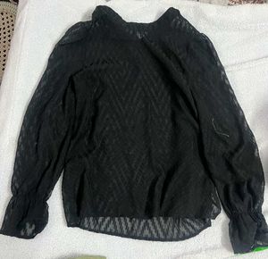 Black lace Top
