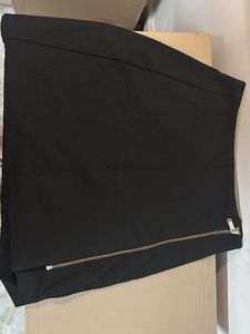 Black Zipper Skirt