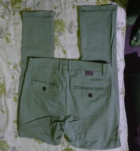 Authentic Basic Zara Olive Green Vintage Pants