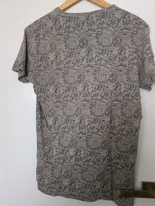 Status Quo Emoji Tshirt L Size