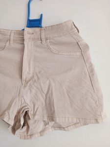 Curvy Fit Stretch Shorts