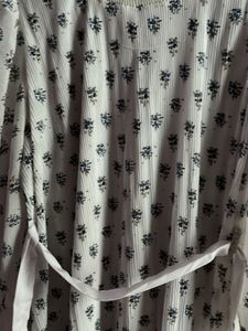 bow tied dress🎀
