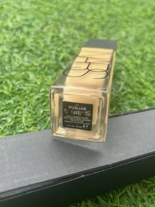 NARS Radiant Foundation