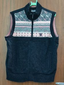 CROCODILE Vest Sweater