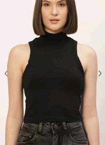 Ribbed Black Crop Top
