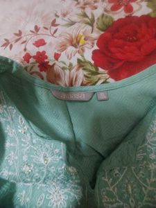 Elegant Embroidered Kurta SIZE XL