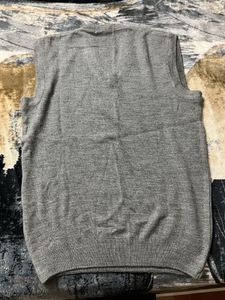 Gray Sleeveless Sweater Vest