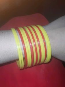 chudiya red yellow