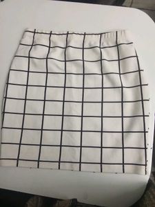 SHEIN NGrid Print Mini Skirt