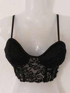 BLACK CORSER TOP