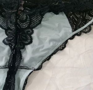 La Vieen Rose Thong