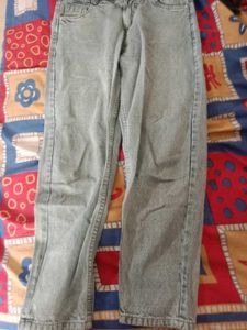 Light Wash Jeans